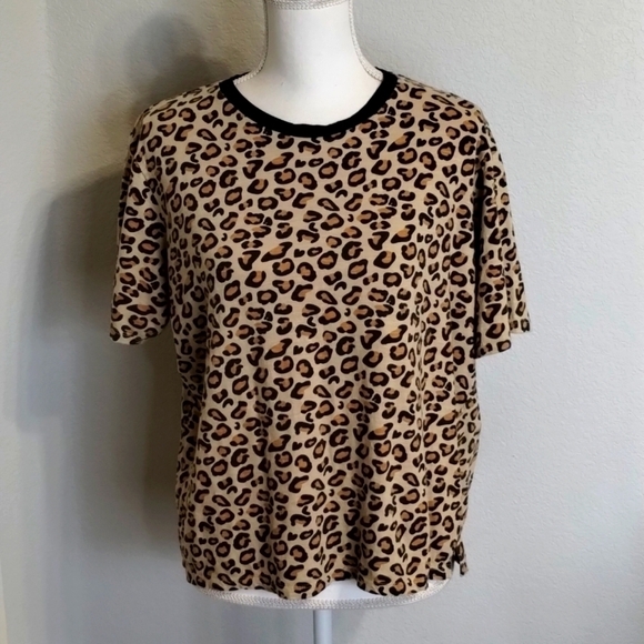 Mudpie Leopard Tee Short Sleeve Size Medium Black and Tan - Picture 1 of 9
